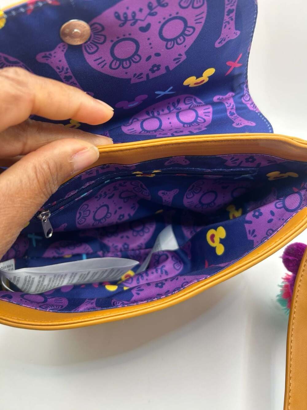Disney Parks Epcot Mexico Pavilion Minnie Mouse Embossed Crossbody Bag - Picture 2 of 8
